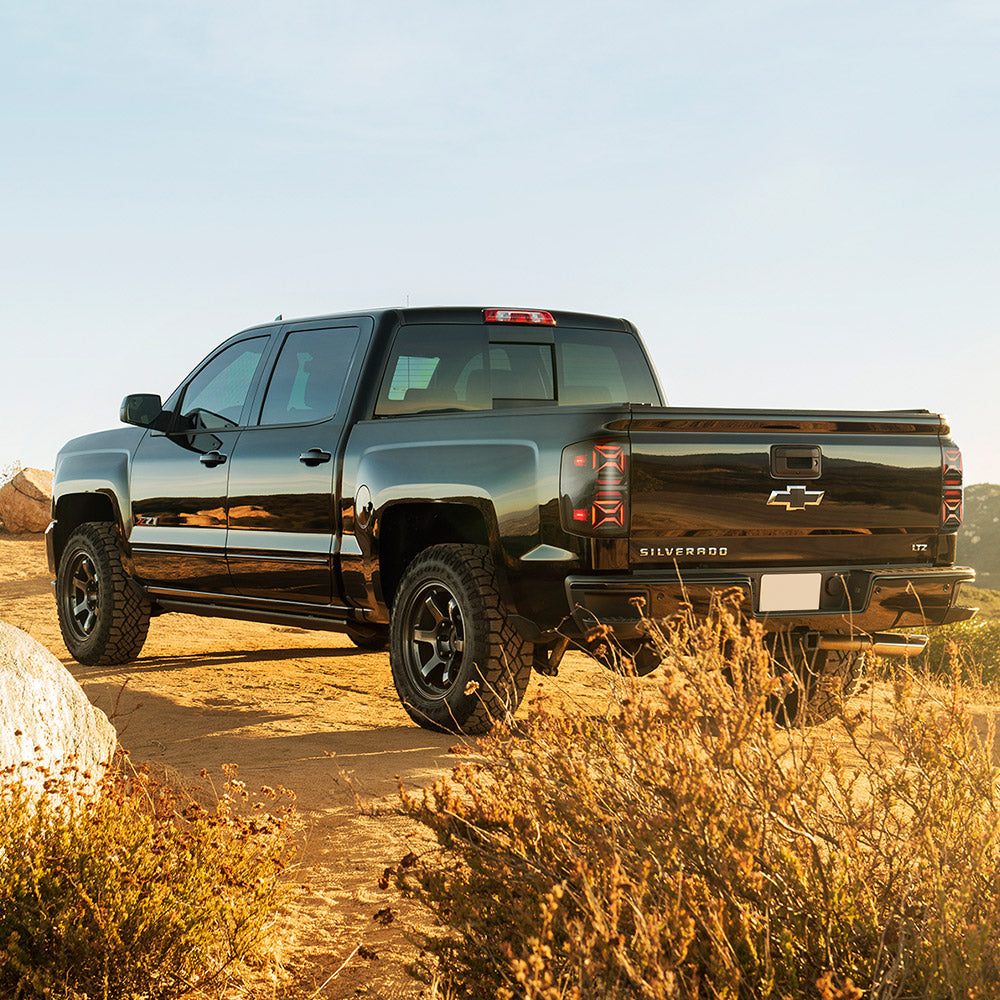 VLAND UK LED Tail lights 2014-2018 Chevrolet Silverado 1500 2500HD 3500HD