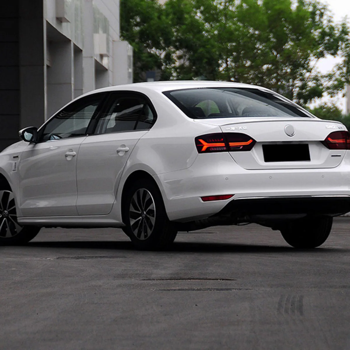 Vland UK 2011-2014 Volkswagen Jetta MK6 Tail Lights With LED Sequential