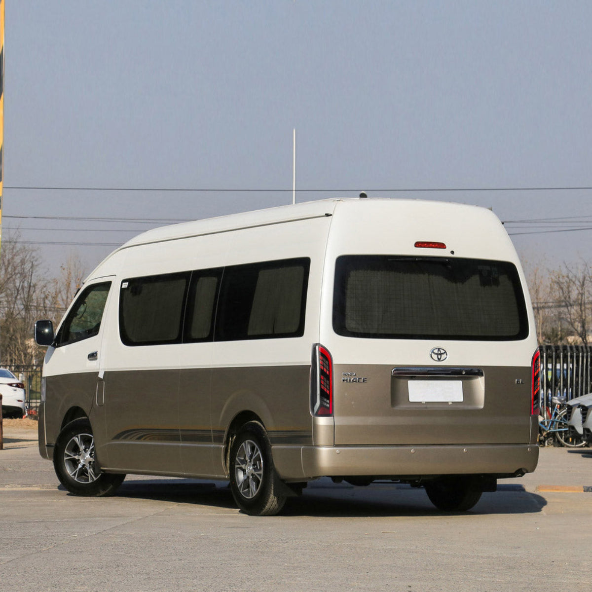 VLAND UK  LED Tail Lights Toyota Hiace 2005-2019 with Sequential Turn Signal