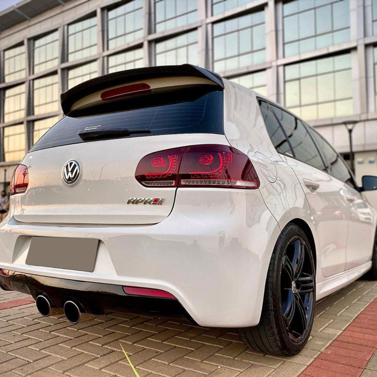 VLAND UK  LED Tail Lights 2009-2014 Volkswagen Golf 6 MK6 with E-Mark